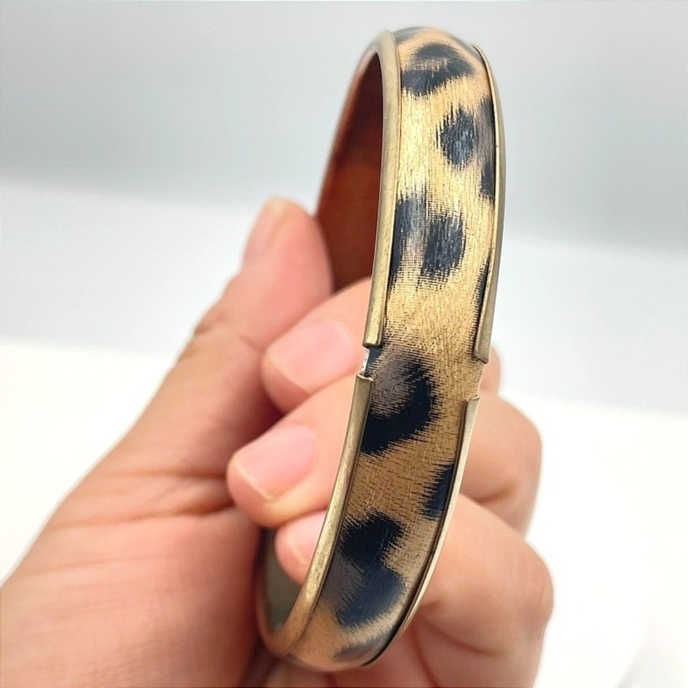 Vintage Gold Tone Leopard Print Bangle Bracelet Boho Classic Fashion Jewelry 90s